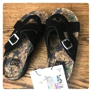 Muk Luk Sandals